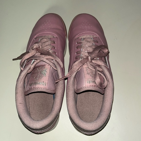 Reebok Classics Pink On Pink On Silver Sneaker Shoes - Picture 4 of 9